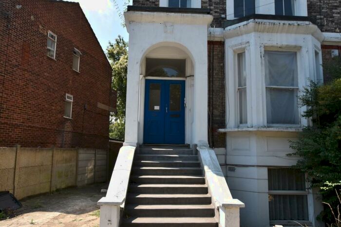 1 Bedroom Flat To Rent In Sunnybank South Norwood, SE25