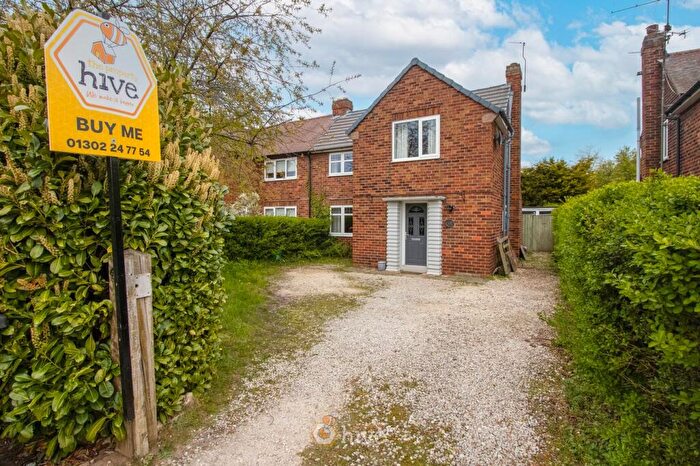 3 Bedroom Semi Detached House For Sale In Brierley Road, Bessacarr, Doncaster, DN4