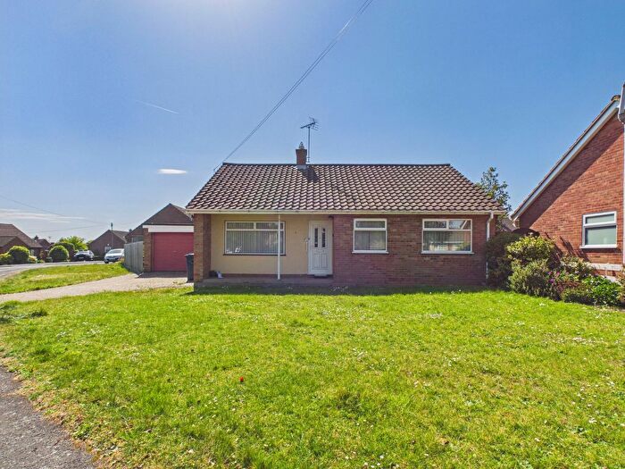 3 Bedroom Detached Bungalow For Sale In Mill Road, Hartford, Huntingdon., PE29