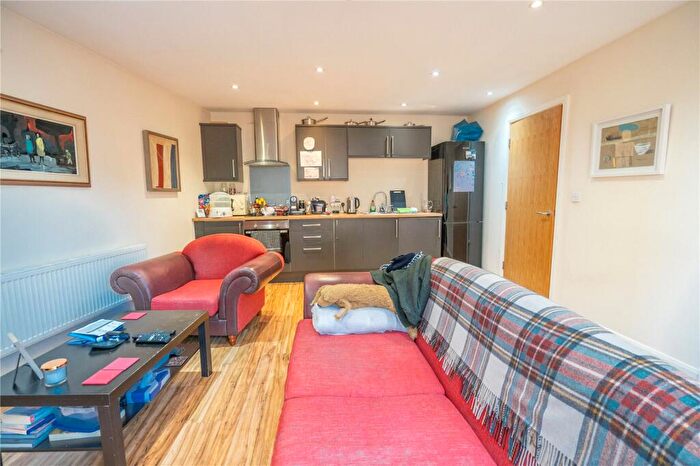 2 Bedroom Apartment For Sale In Wellowgate Mews, Grimsby, Lincolnshire, DN32
