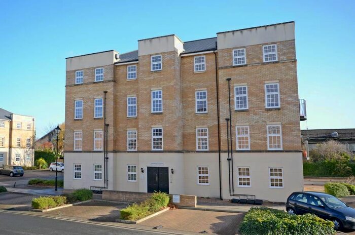 2 Bedroom Flat To Rent In Bishopfields Cloisters, Leeman Road, York, YO26