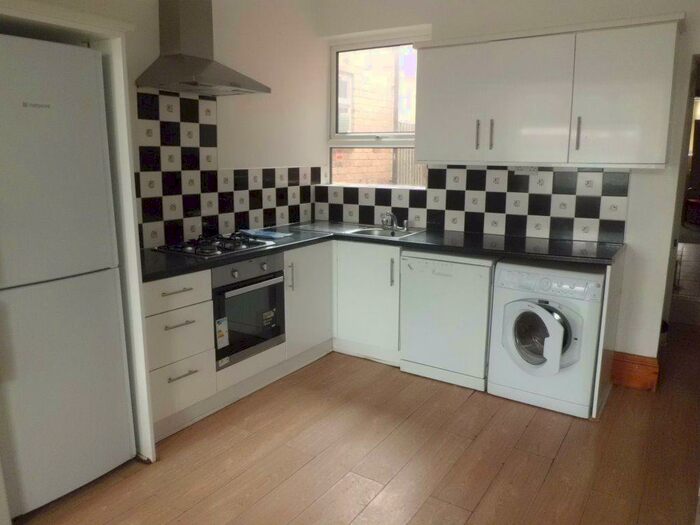 6 Bedroom House To Rent In Selly Hill, B29