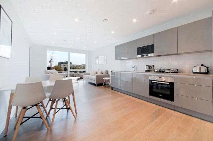 1 Bedroom Flat To Rent In Baldwin Point, Sayer Street, London, SE17