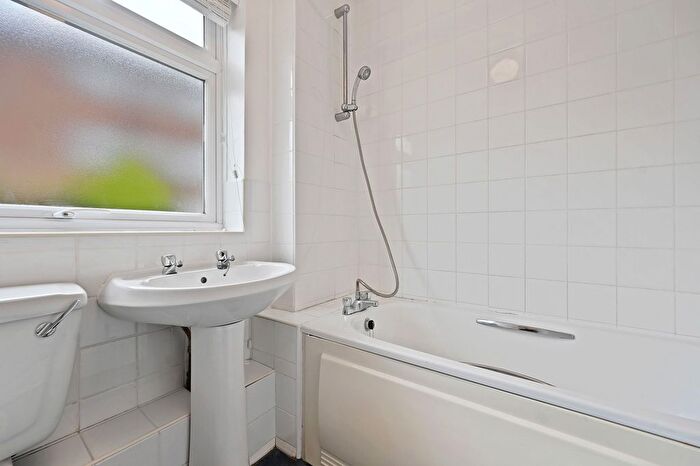 1 Bedroom Studio To Rent In Grange Road, Sutton, SM2
