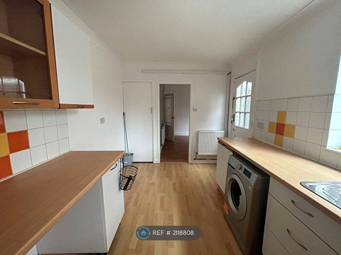 3 Bedroom Terraced House To Rent In Royston Avenue, Doncaster, DN5