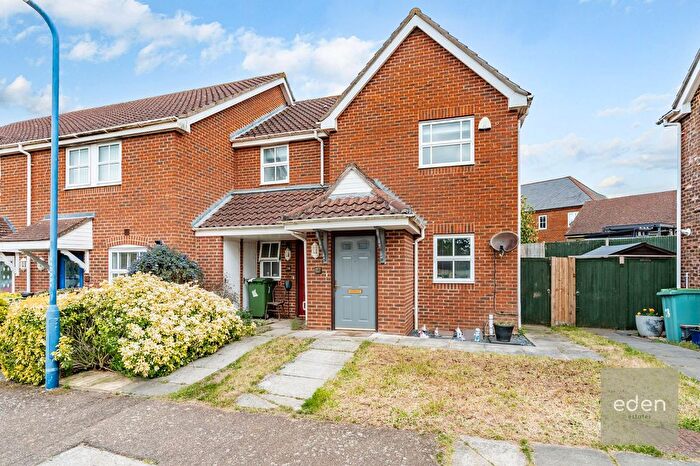 1 Bedroom Maisonette For Sale In Haydon Close, Maidstone, ME16