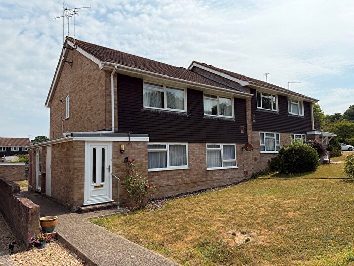 2 Bedroom Maisonette For Sale In Hotspur Close, Hythe, SO45