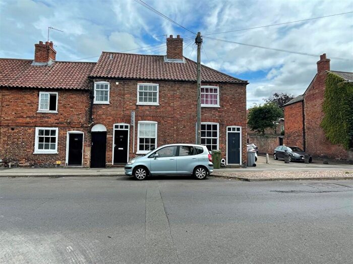 2 Bedroom Terraced House To Rent In Mill Gate, Newark, NG24