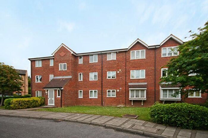 1 Bedroom Flat To Rent In Dehavilland Close, Northolt, UB5