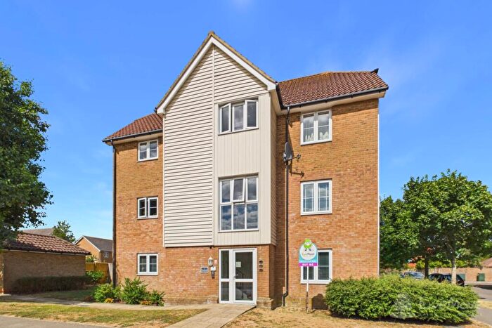 2 Bedroom Flat For Sale In Atkinson Road, Hawkinge, CT18
