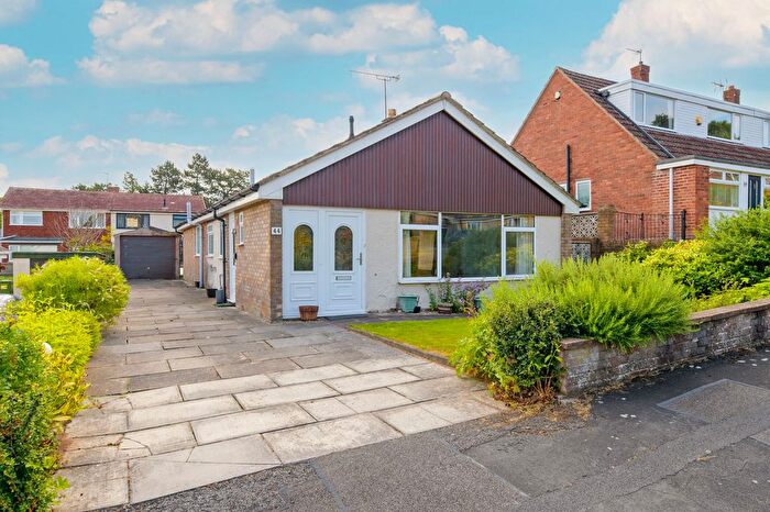 4 Bedroom Detached Bungalow For Sale In Bracken Way, Frodsham, WA6