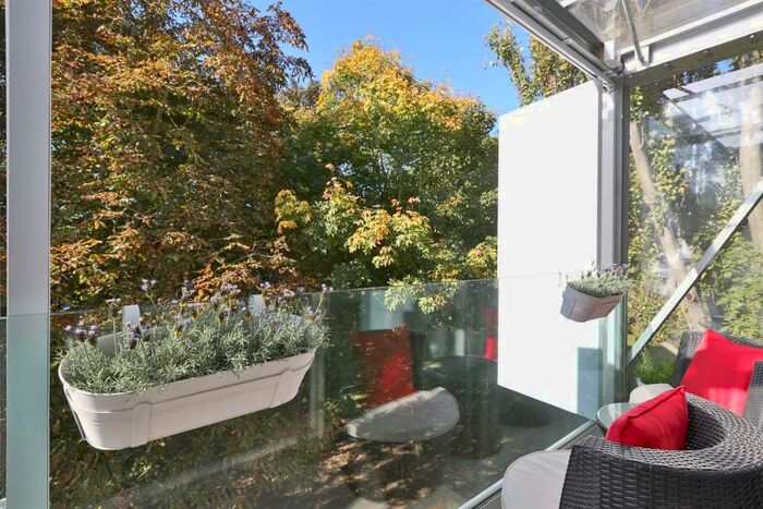 3 Bedroom End Of Terrace House To Rent In Wedmore Street, London, N19
