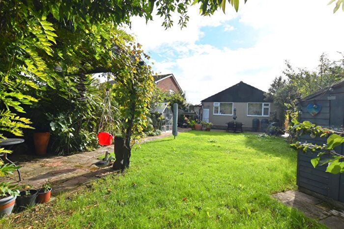 2 Bedroom Detached Bungalow For Sale In Shepherds Walk, Hythe, CT21