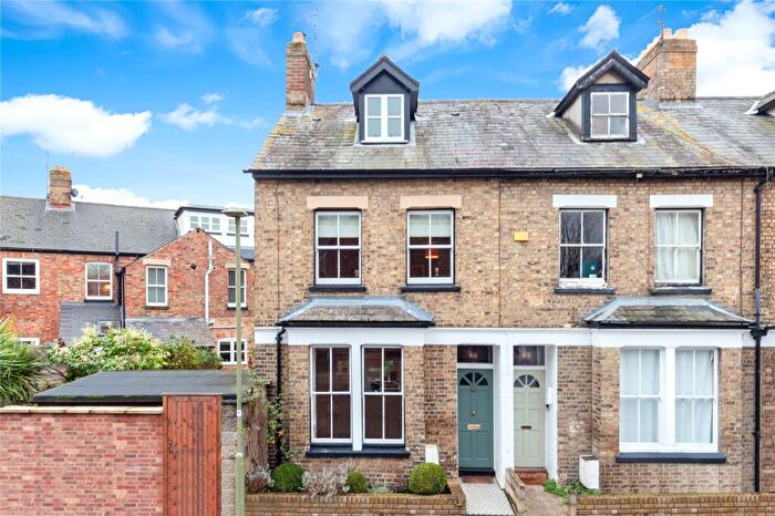 3 Bedroom End Of Terrace House For Sale In Abbey Road, Oxford, OX2
