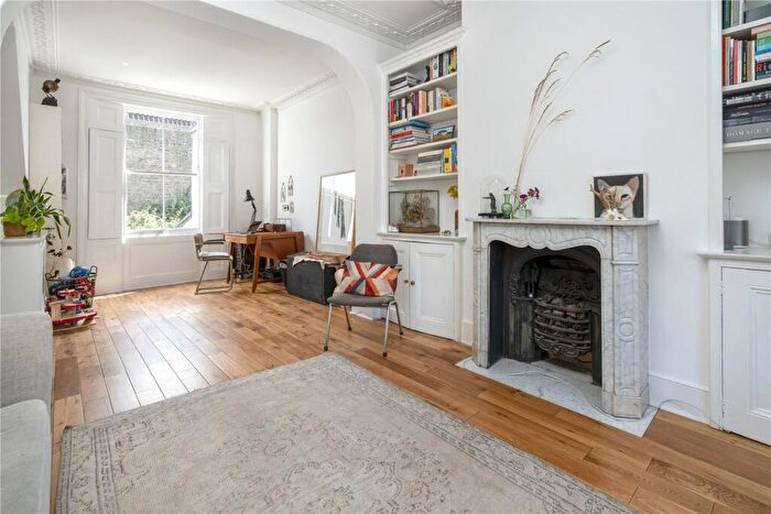 2 Bedroom Terraced House To Rent In Prebend Street, Angel, Islington, London, N1