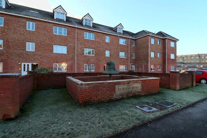 2 Bedroom Flat To Rent In Tullis Gardens, Bridgeton, Glasgow, G40