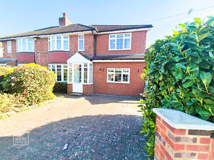 5 Bedroom Semi Detached House To Rent In Bell Lane, Enfield, EN3