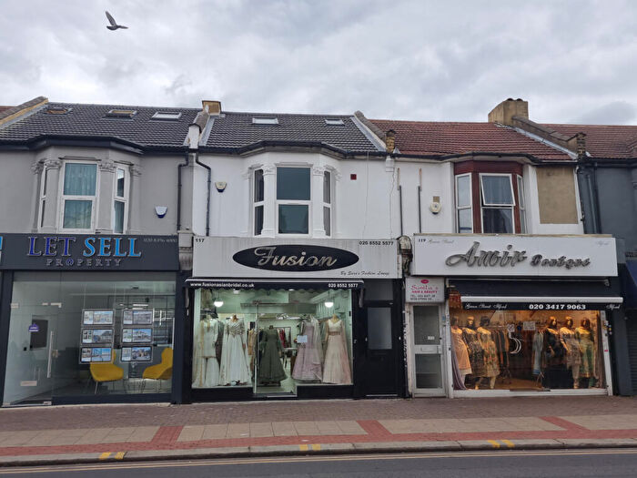 3 Bedroom Flat To Rent In Green Street, London, E7