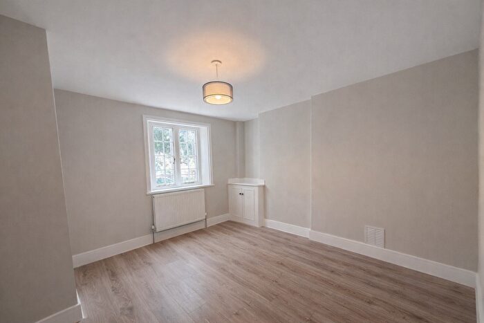 3 Bedroom Terraced House To Rent In Watermen's Square, London, SE20