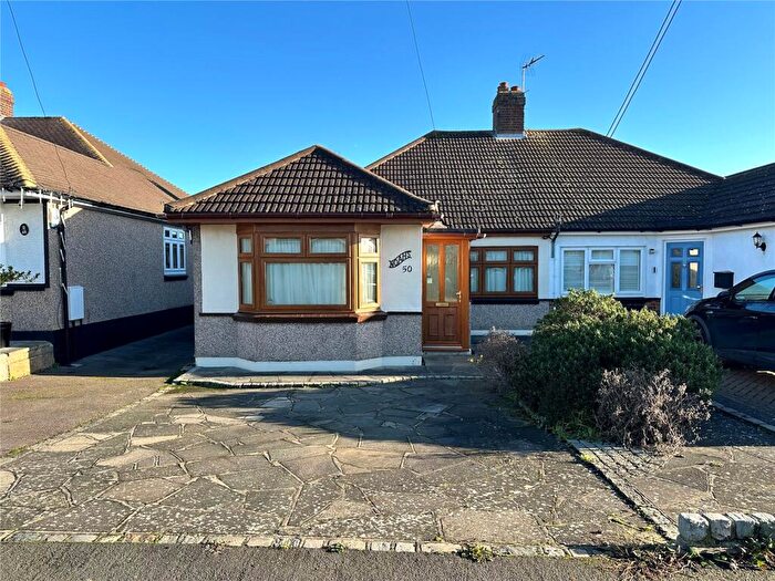 3 Bedroom Bungalow For Sale In Thorndon Avenue, West Horndon, Brentwood, Essex, CM13