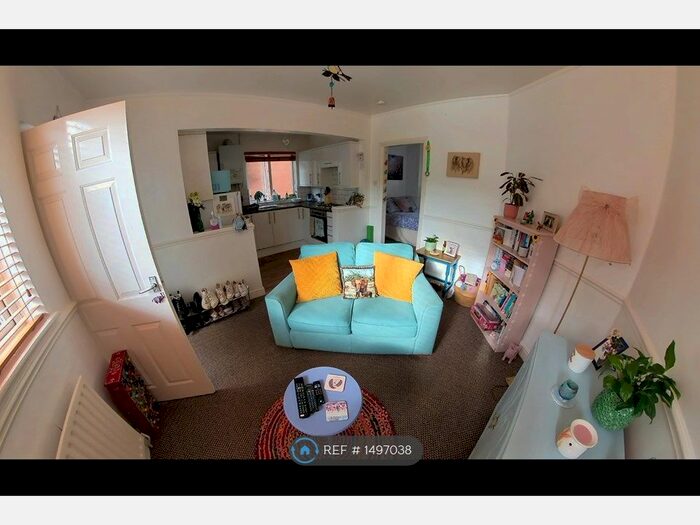 1 Bedroom Flat To Rent In Fletcher Road, Beeston, Nottingham, NG9