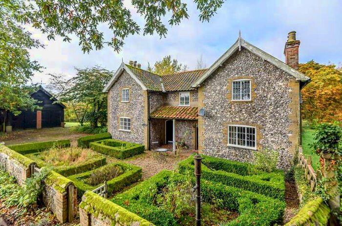 4 Bedroom Detached House For Sale In Salle, Norwich, NR10