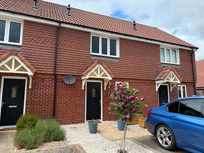 2 Bedroom Terraced House For Sale In Aster Close, Didcot, OX11