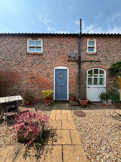 3 Bedroom End Terrace House To Rent In Castle Yard Stables, Thirsk, YO7