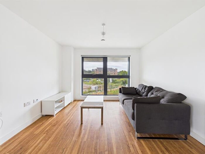 1 Bedroom Apartment To Rent In Manchester Waters :: Tower A, M16