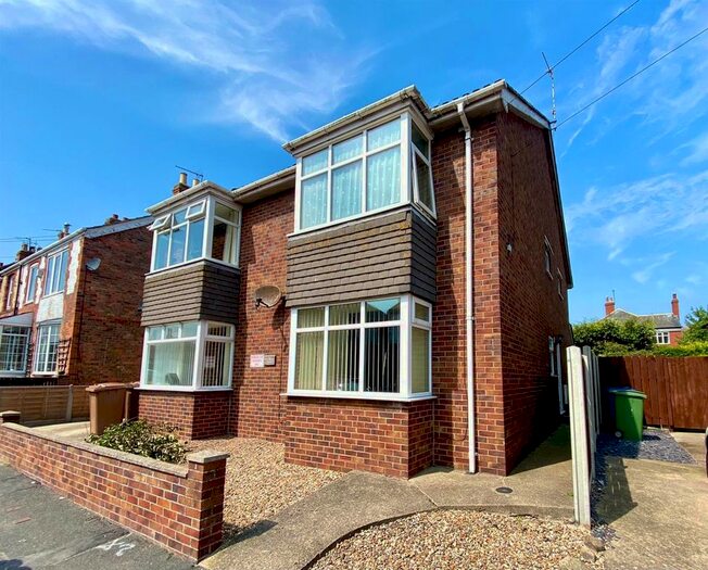 1 Bedroom Flat For Sale In Clifford Court, Clifford Street, Hornsea, HU18