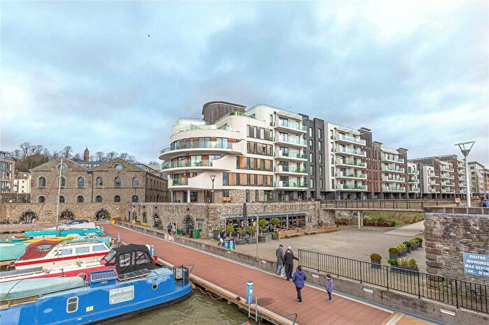 2 Bedroom Apartment To Rent In Millennium Promenade, Bristol, BS1