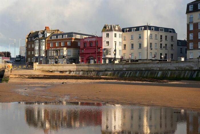 2 Bedroom Property To Rent In Chapel Hill Close, Margate, CT9