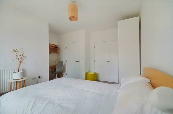 1 Bedroom Apartment For Sale In Ceylon House, E1