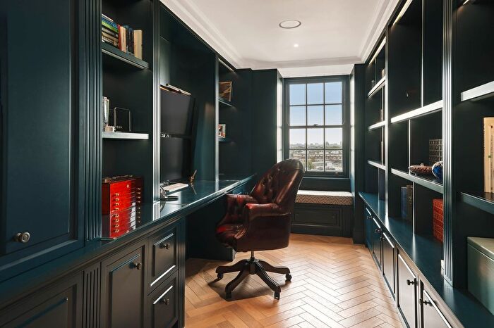 2 Bedroom Flat For Sale In Campden Hill Gate, Duchess Of Bedfords Walk, London, W8