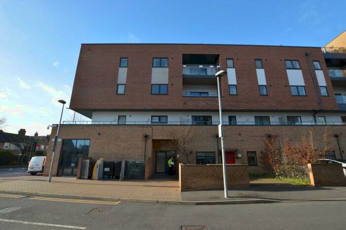 2 Bedroom Flat To Rent In Manston Court, Thornbury Way, Walthamstow, E17