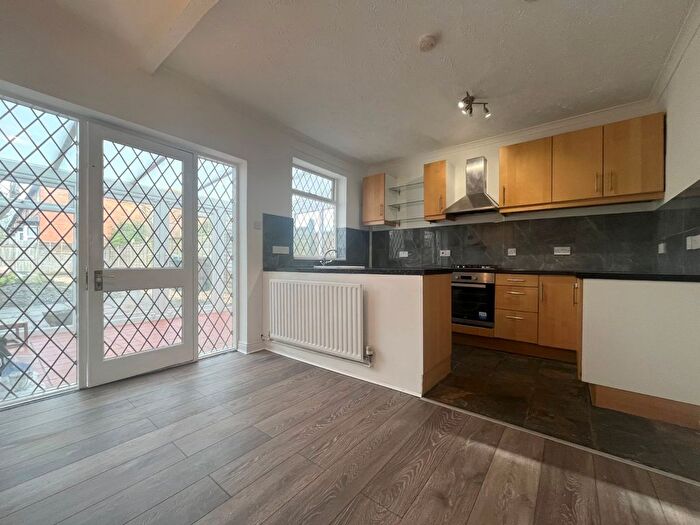 2 Bedroom End Terrace House To Rent In Grove Road, Solihull, West Midlands, B91