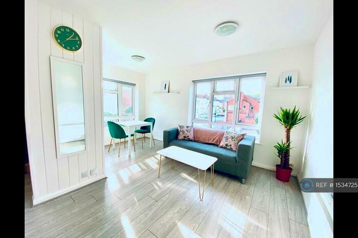 1 Bedroom Flat To Rent In Forfield Place, Leamington Spa, CV31