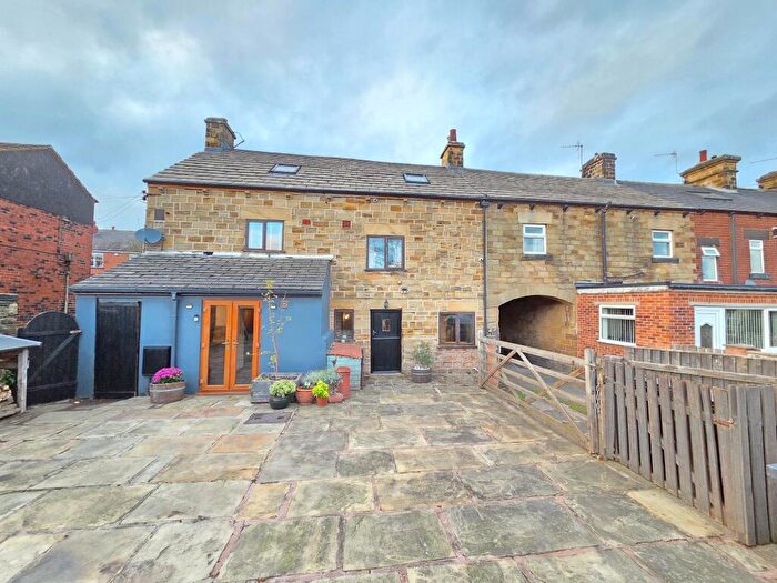 5 Bedroom End Of Terrace House For Sale In Chapel Street, Shafton, S72