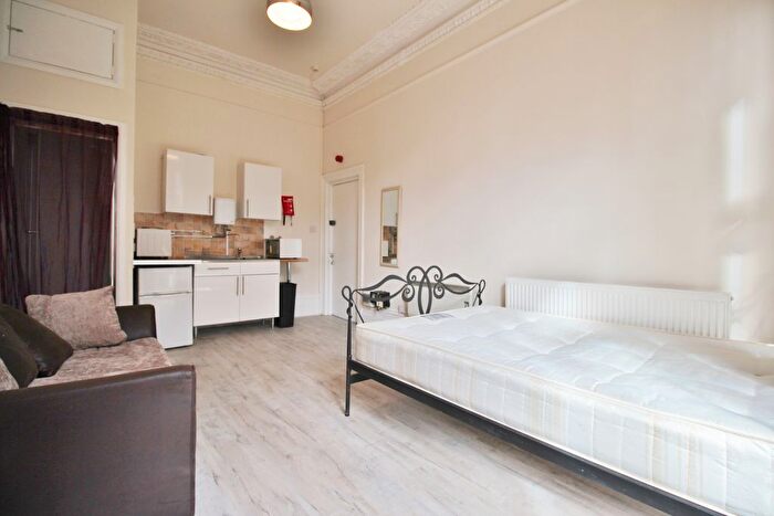 Studio To Rent In Brondesbury Road, Queens Park, NW6