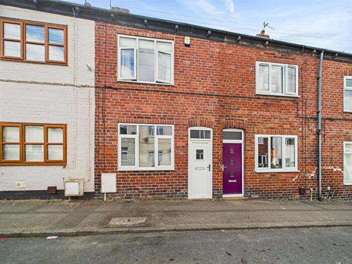 Property For Sale In Halton Street, Featherstone, Pontefract, WF7