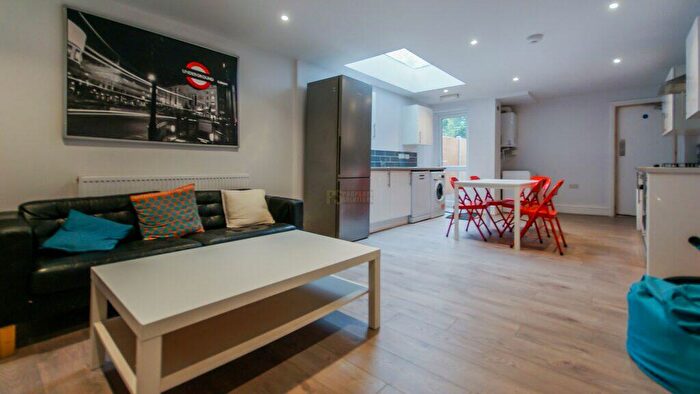 5 Bedroom Terraced House To Rent In Bournbrook Road, Selly Oak, Birmingham, B29