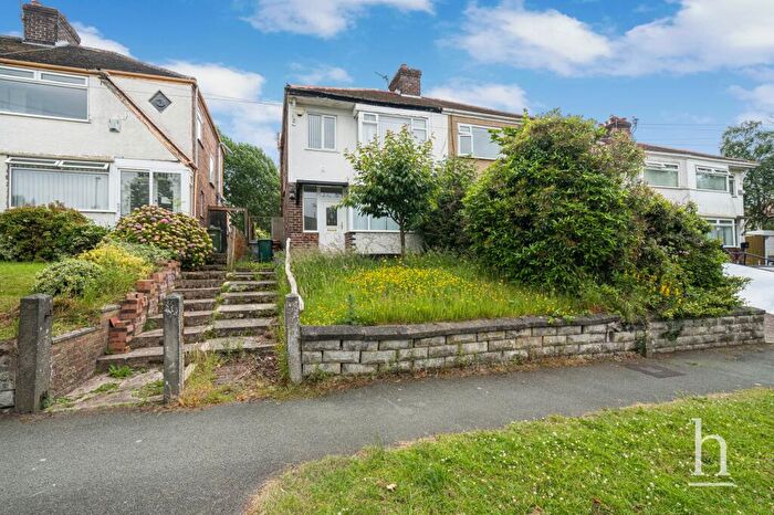3 Bedroom Semi-Detached House For Sale In Kylemore Drive, Pensby, CH61