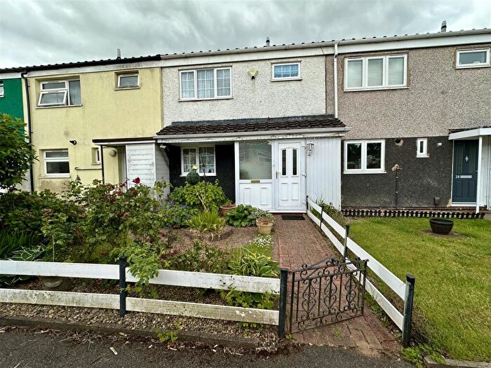 3 Bedroom Terraced House For Sale In Newland Close, Redditch, B98