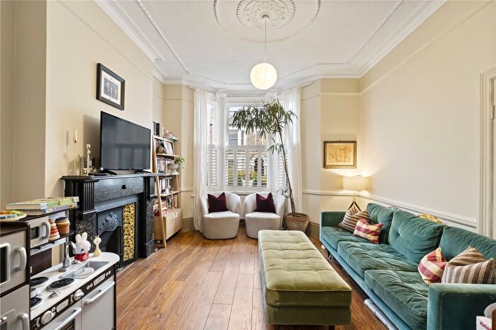 4 Bedroom End Terrace House To Rent In Broomwood Road, London, SW11