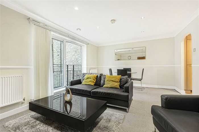 2 Bedroom Apartment To Rent In High Timber Street, London, EC4V