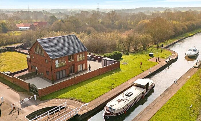 5 Bedroom Detached House For Sale In Claybridge, Sykehouse, Goole, DN14