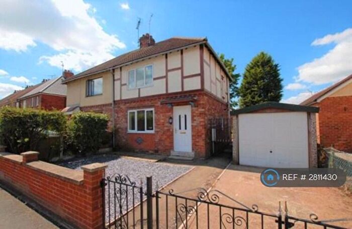 2 Bedroom Semi Detached House To Rent In Park Avenue, Uttoxeter, ST14