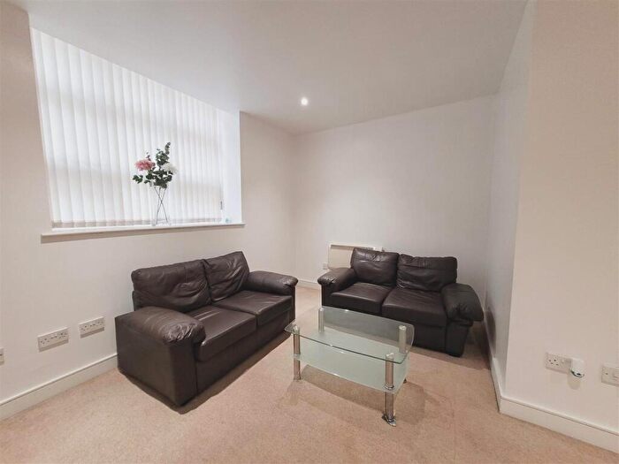 1 Bedroom Flat To Rent In Hick Street, Hick Street, Bradford, BD1