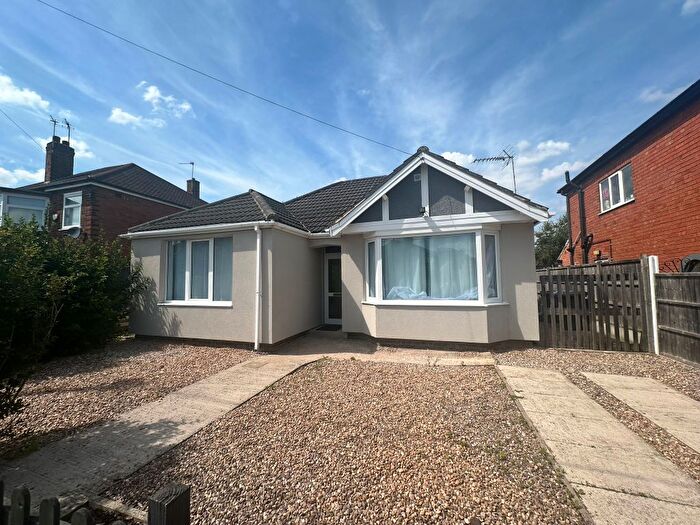 2 Bedroom Bungalow To Rent In Rosedale Avenue, Alvaston, Derby, DE24