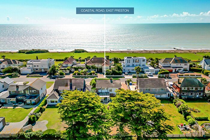 4 Bedroom Detached House For Sale In Coastal Road, East Preston, BN16